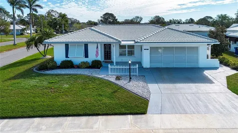 1511 S Knollwood Drive Bradenton FL 34208