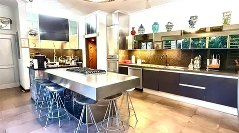13 Pedrosa Street Garden Hills Guaynabo PR 00966