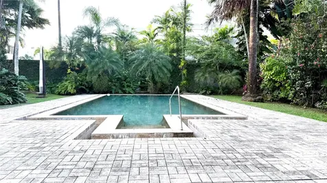 13 Pedrosa Street Garden Hills Guaynabo PR 00966
