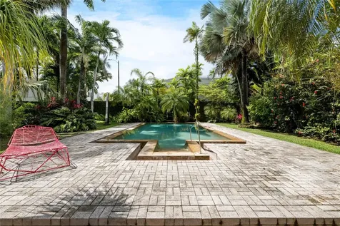 13 Pedrosa Street Garden Hills Guaynabo PR 00966