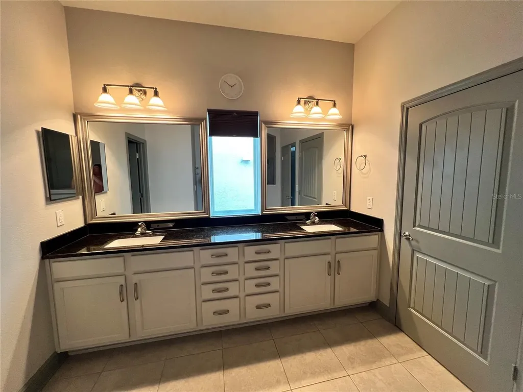 14268 Natures Reserve Drive Lithia FL 33547