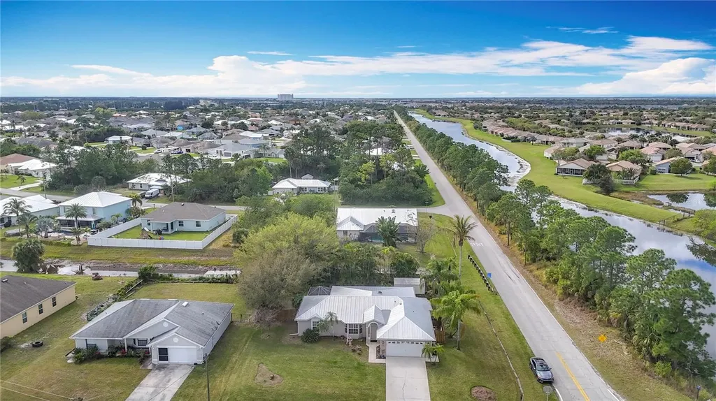 2686 SW Fairgreen Road Port St Lucie FL 34987