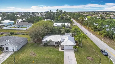 2686 SW Fairgreen Road Port St Lucie FL 34987
