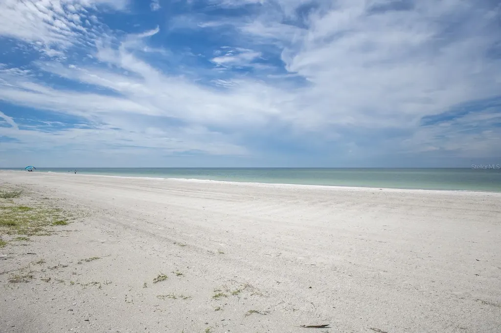 4835 Gulf Of Mexico Drive Longboat Key FL 34228