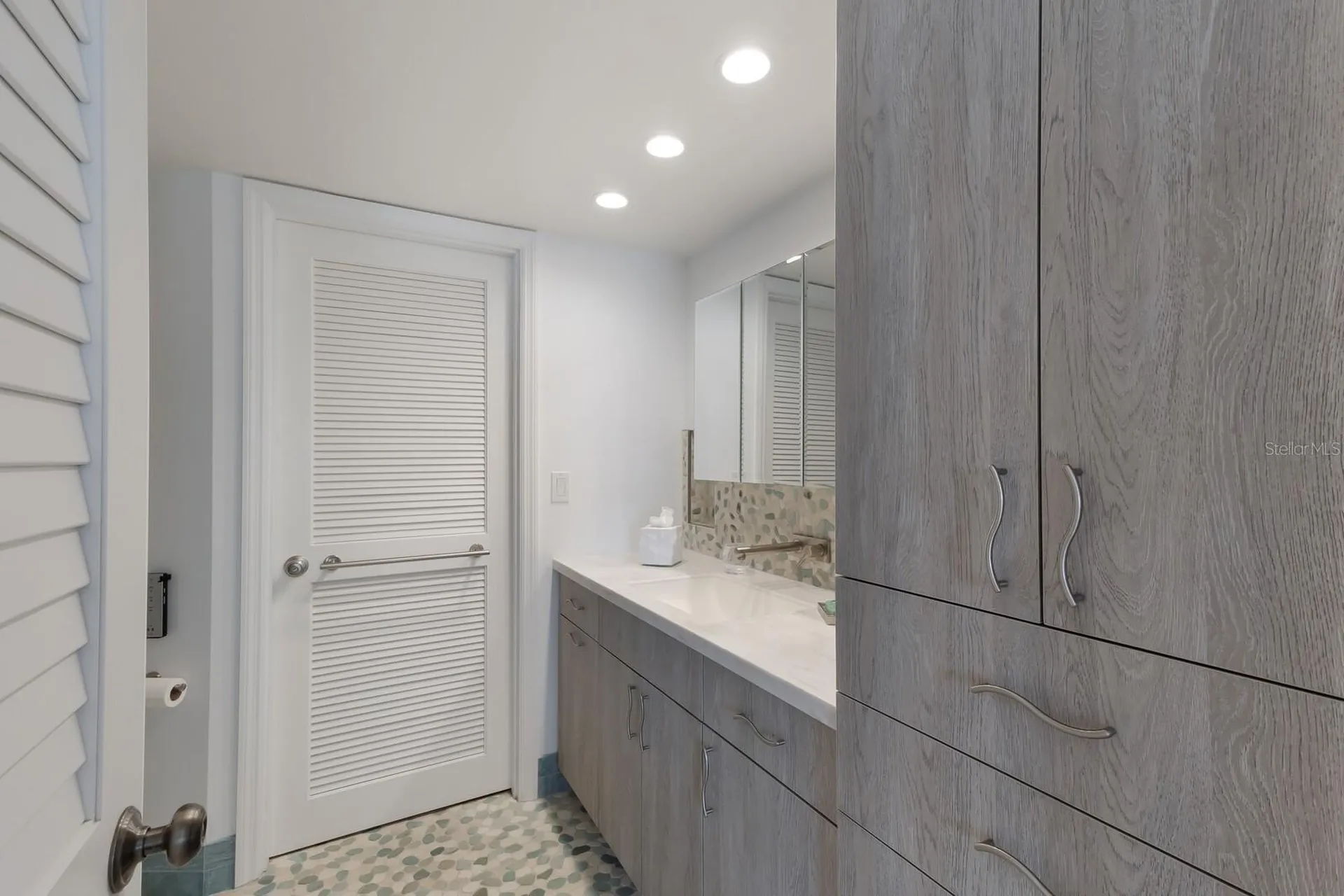 4835 Gulf Of Mexico Drive Longboat Key FL 34228