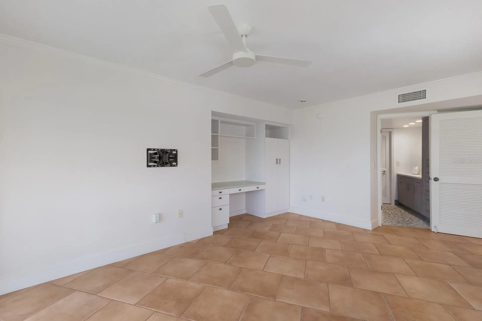 4835 Gulf Of Mexico Drive Longboat Key FL 34228