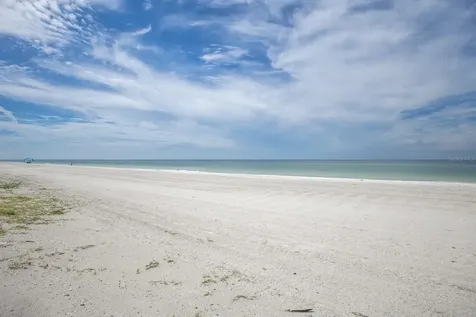 4835 Gulf Of Mexico Drive Longboat Key FL 34228