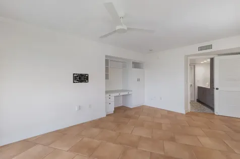 4835 Gulf Of Mexico Drive Longboat Key FL 34228