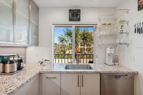4835 Gulf Of Mexico Drive Longboat Key FL 34228