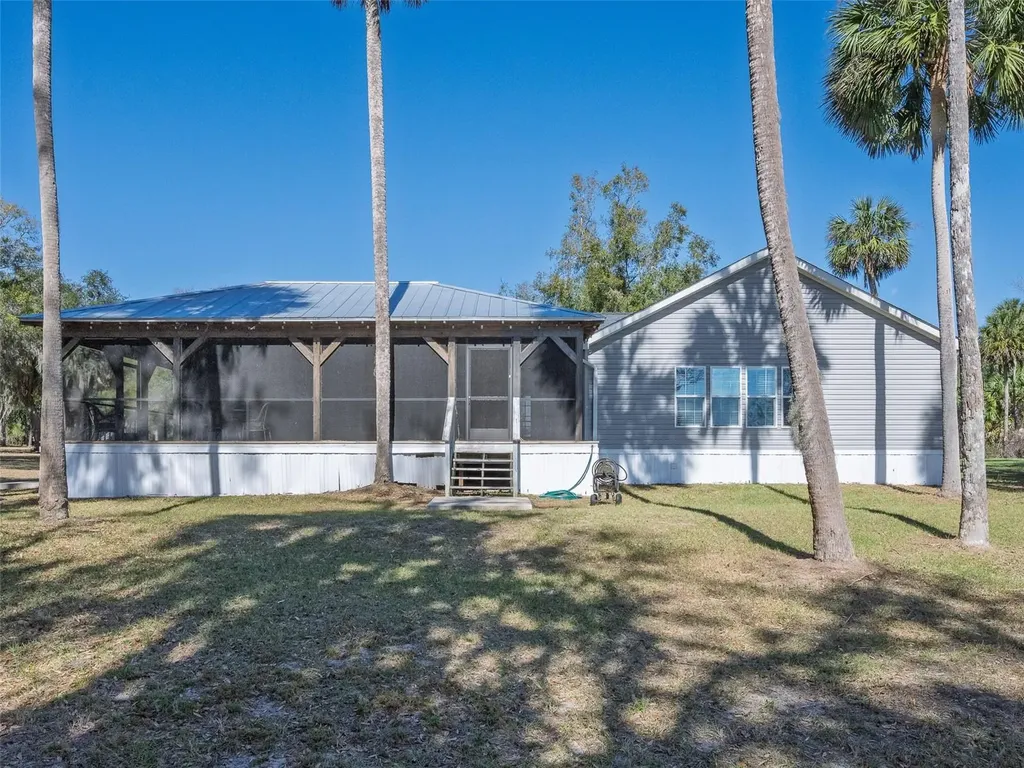 17482 SE 34th Lane Ocklawaha FL 32179