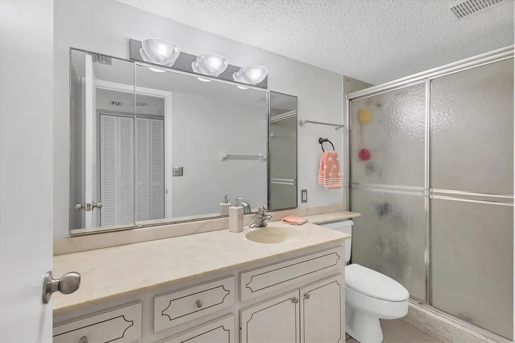 2446 Clubhouse Circle Sarasota FL 34232