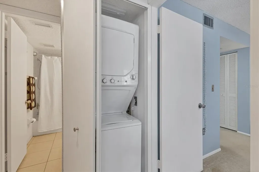 2446 Clubhouse Circle Sarasota FL 34232