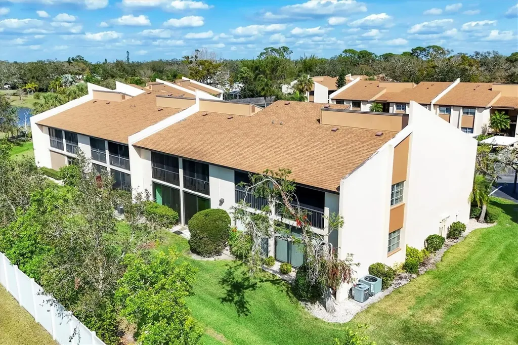 2446 Clubhouse Circle Sarasota FL 34232