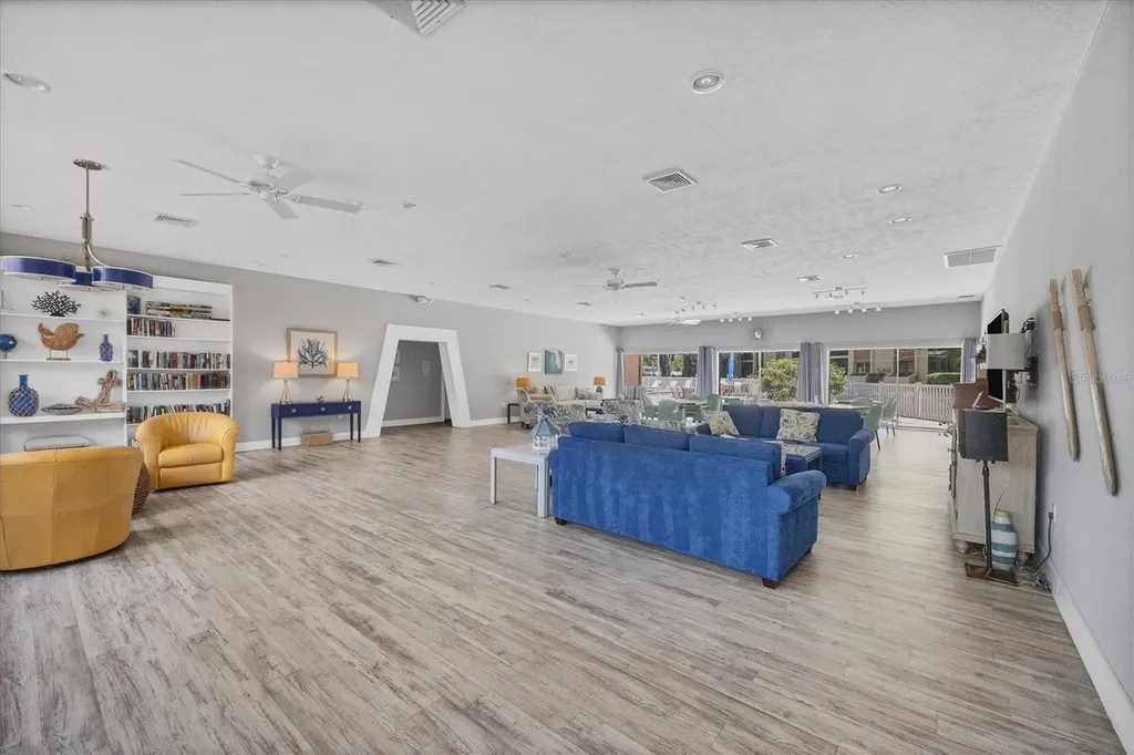 2446 Clubhouse Circle Sarasota FL 34232
