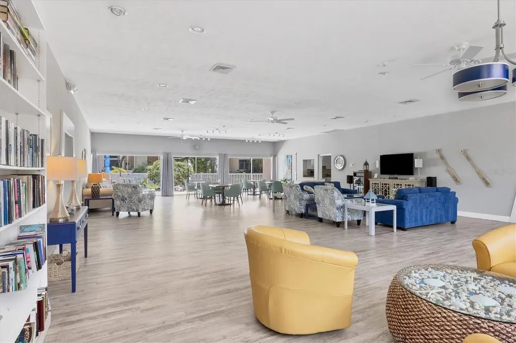 2446 Clubhouse Circle Sarasota FL 34232