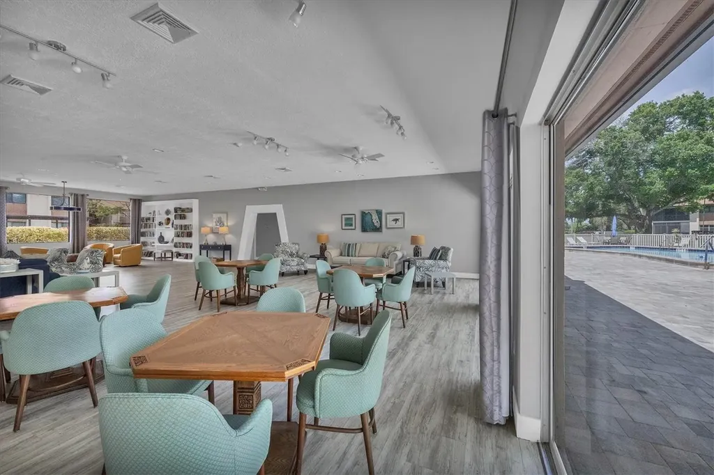 2446 Clubhouse Circle Sarasota FL 34232