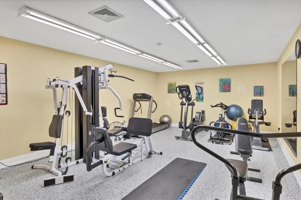 2446 Clubhouse Circle Sarasota FL 34232