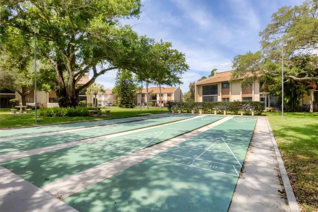 2446 Clubhouse Circle Sarasota FL 34232