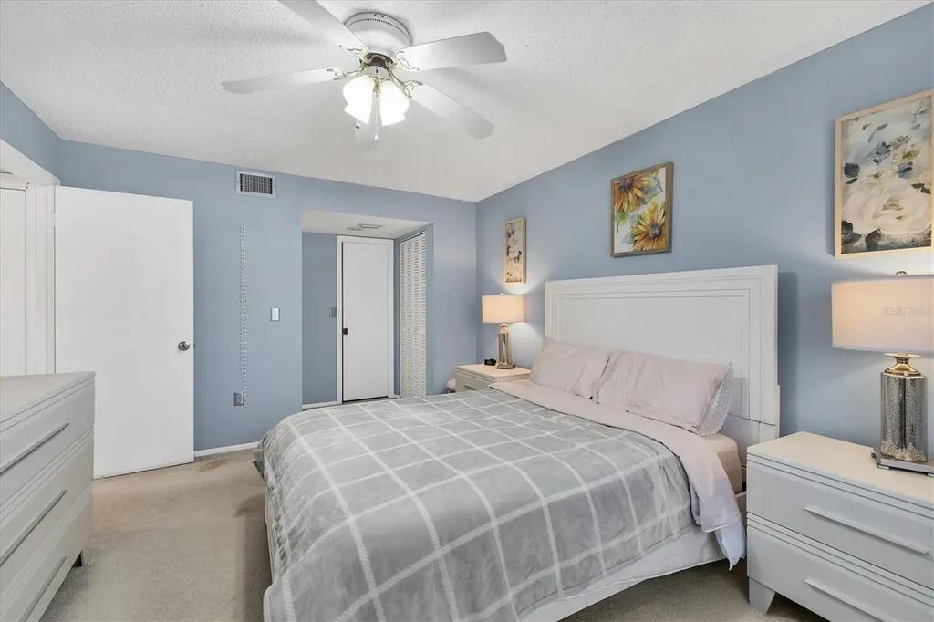 2446 Clubhouse Circle Sarasota FL 34232