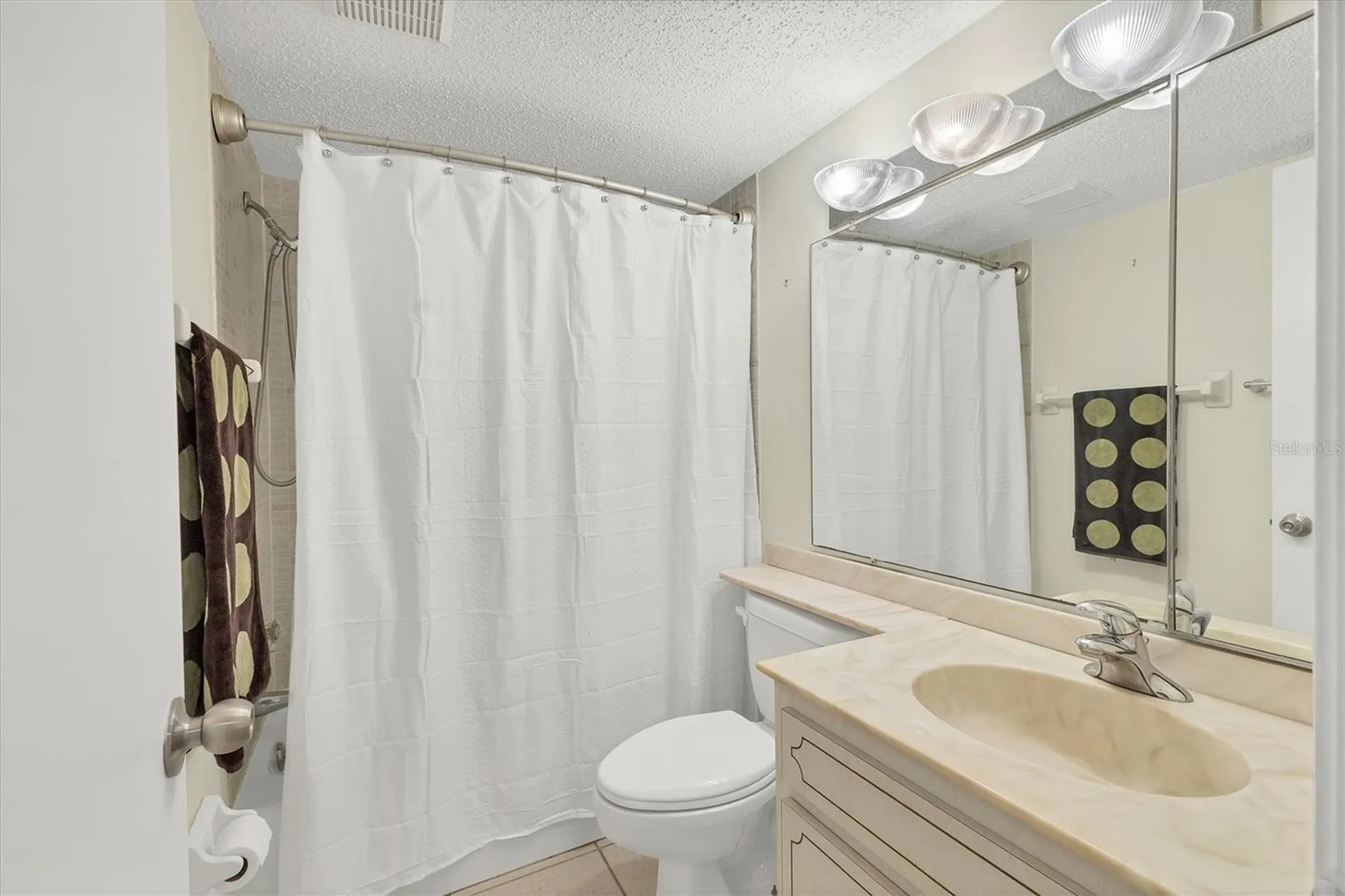 2446 Clubhouse Circle Sarasota FL 34232