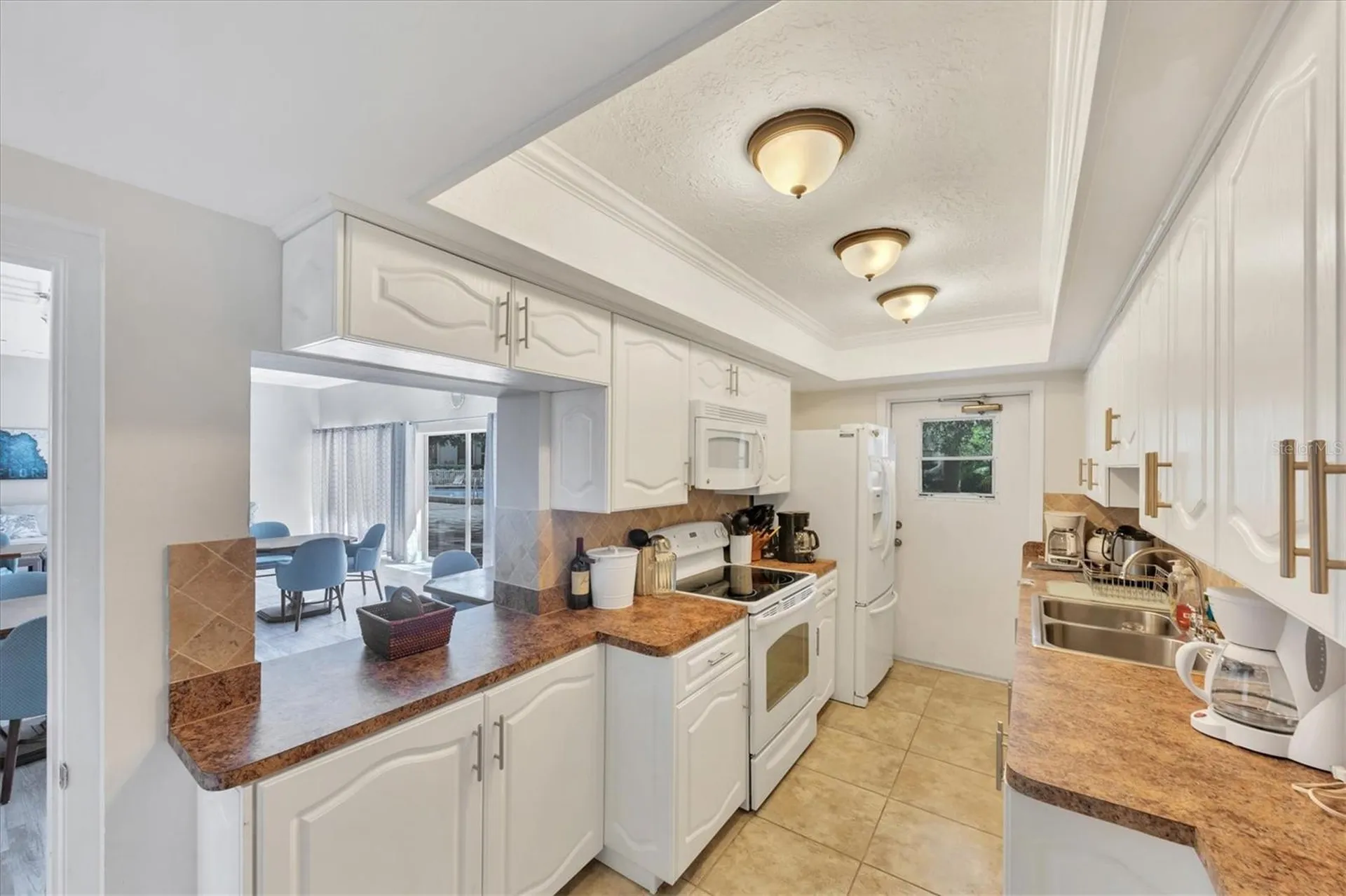 2446 Clubhouse Circle Sarasota FL 34232
