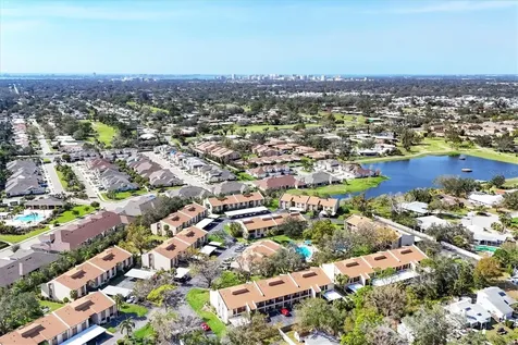 2446 Clubhouse Circle Sarasota FL 34232