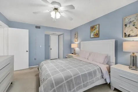 2446 Clubhouse Circle Sarasota FL 34232