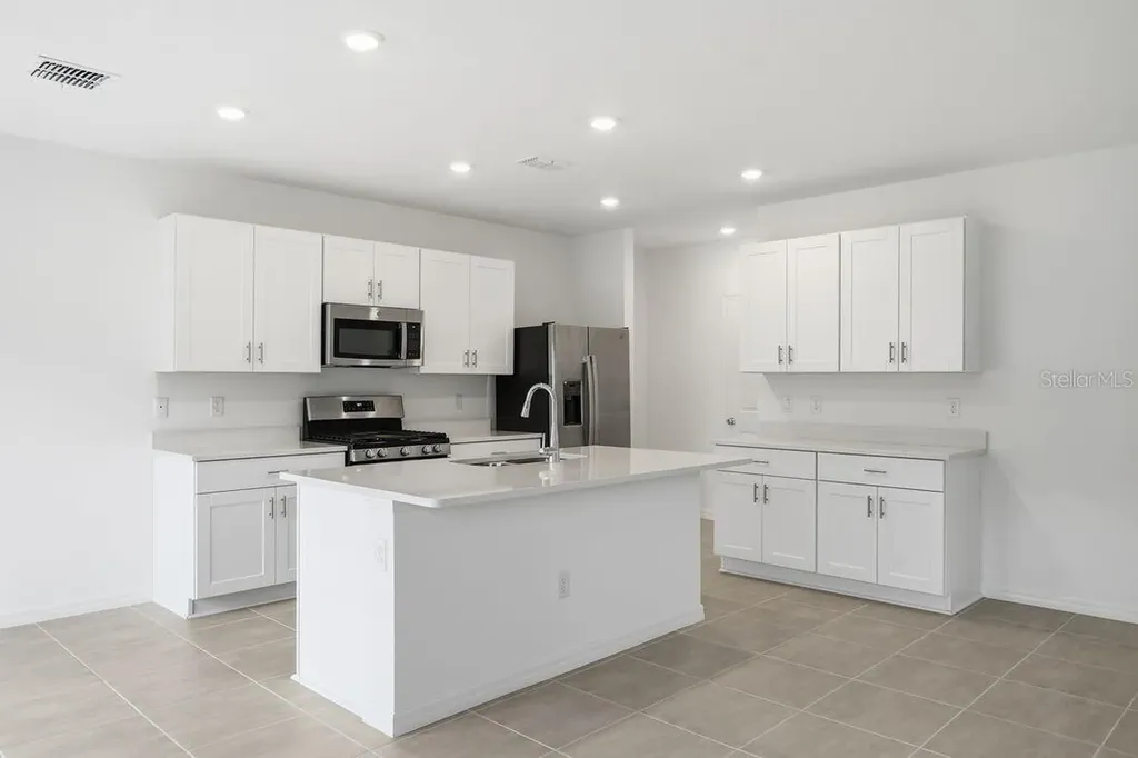 7351 Capstone Drive Groveland FL 34736