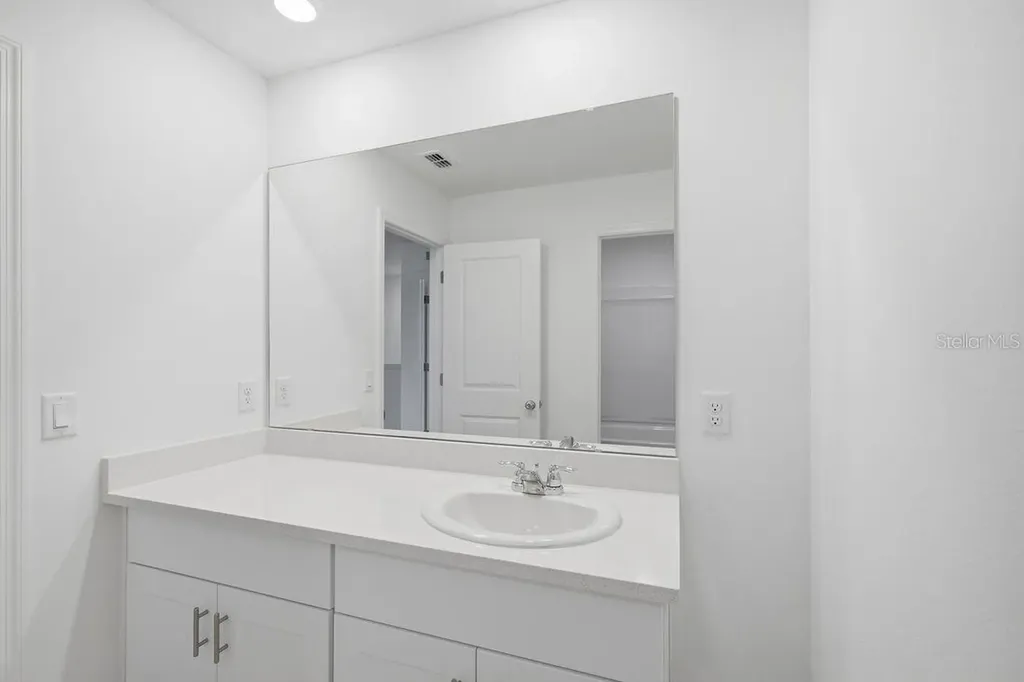 7351 Capstone Drive Groveland FL 34736