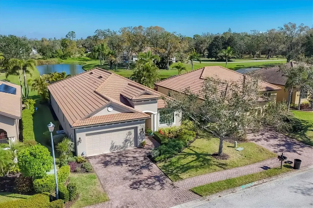 3715 80th Drive E Sarasota FL 34243