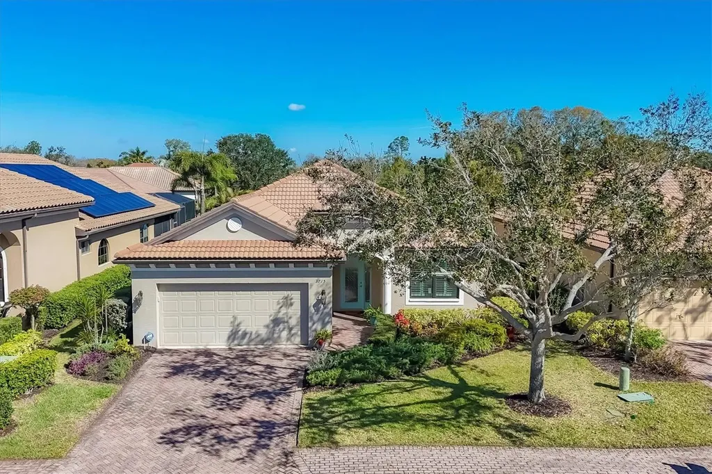 3715 80th Drive E Sarasota FL 34243