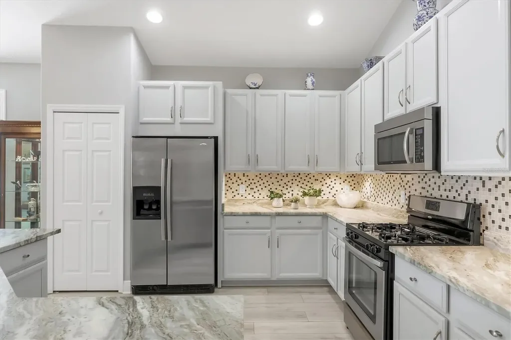 3715 80th Drive E Sarasota FL 34243