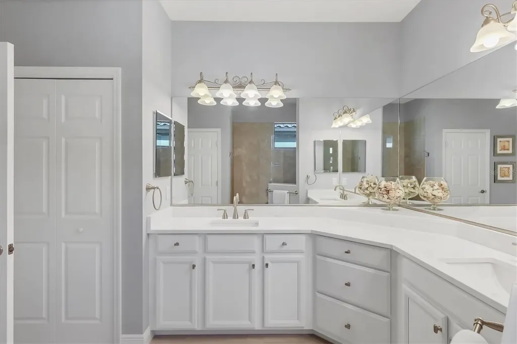 3715 80th Drive E Sarasota FL 34243