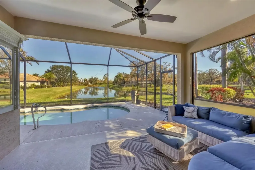 3715 80th Drive E Sarasota FL 34243