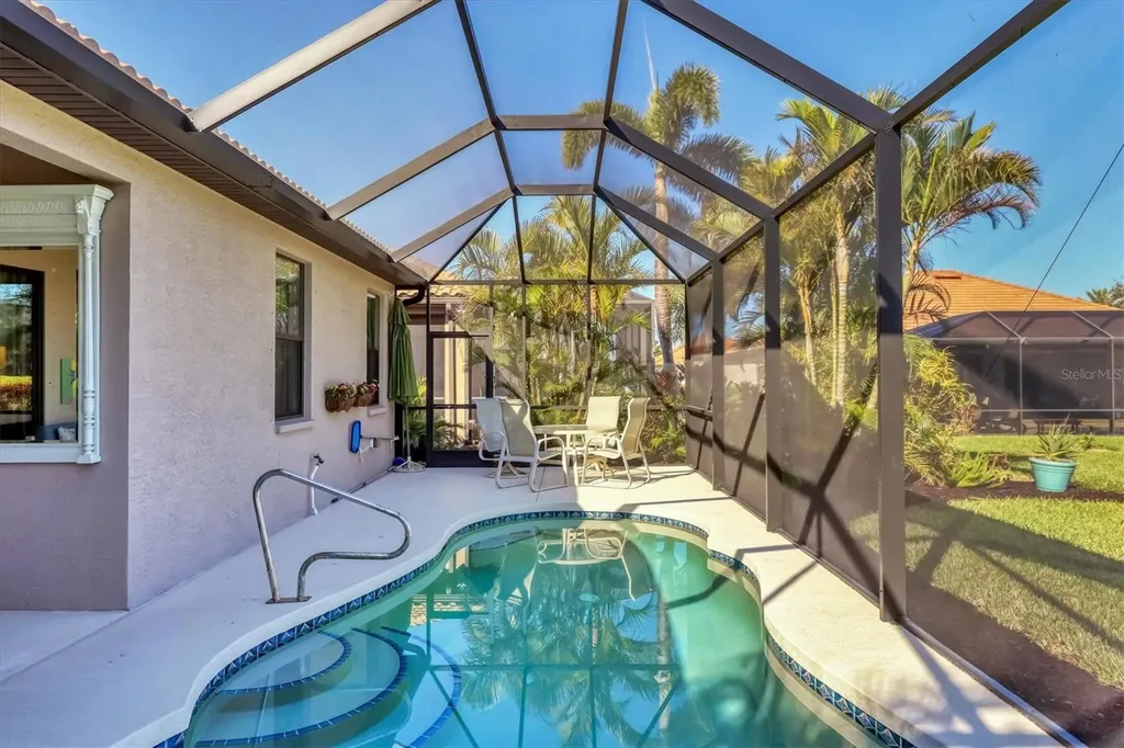 3715 80th Drive E Sarasota FL 34243