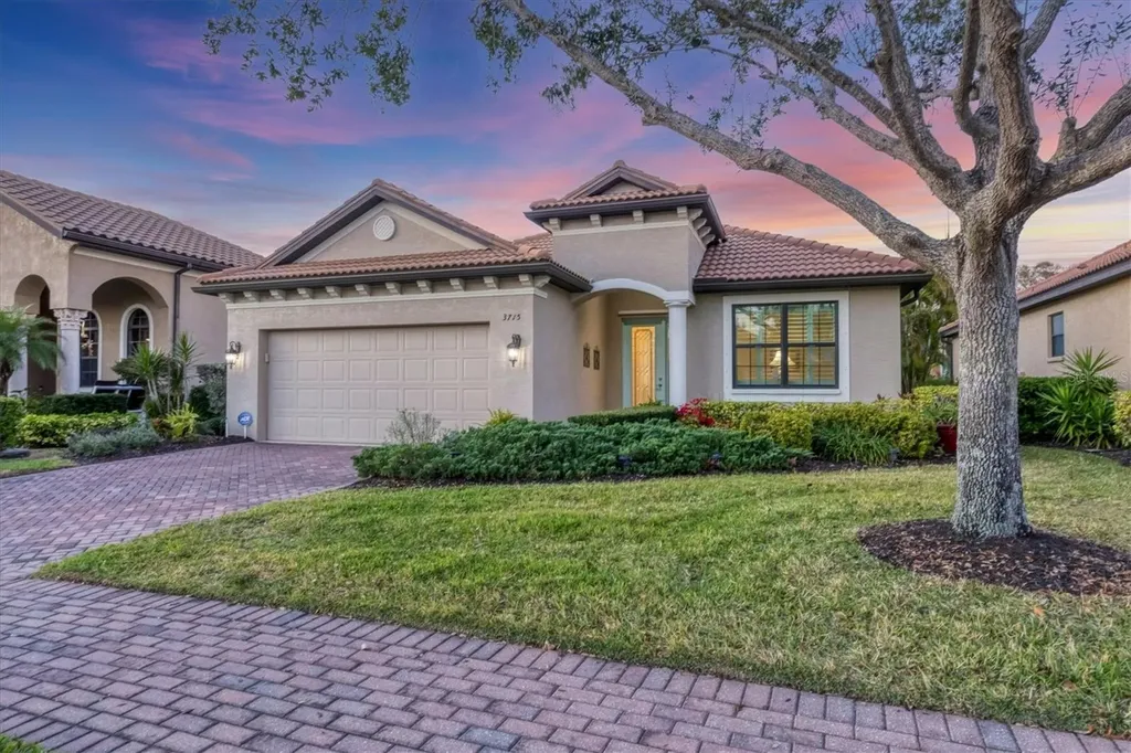 3715 80th Drive E Sarasota FL 34243