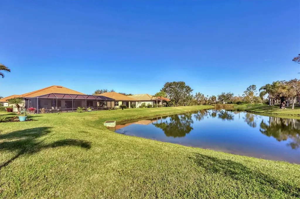 3715 80th Drive E Sarasota FL 34243