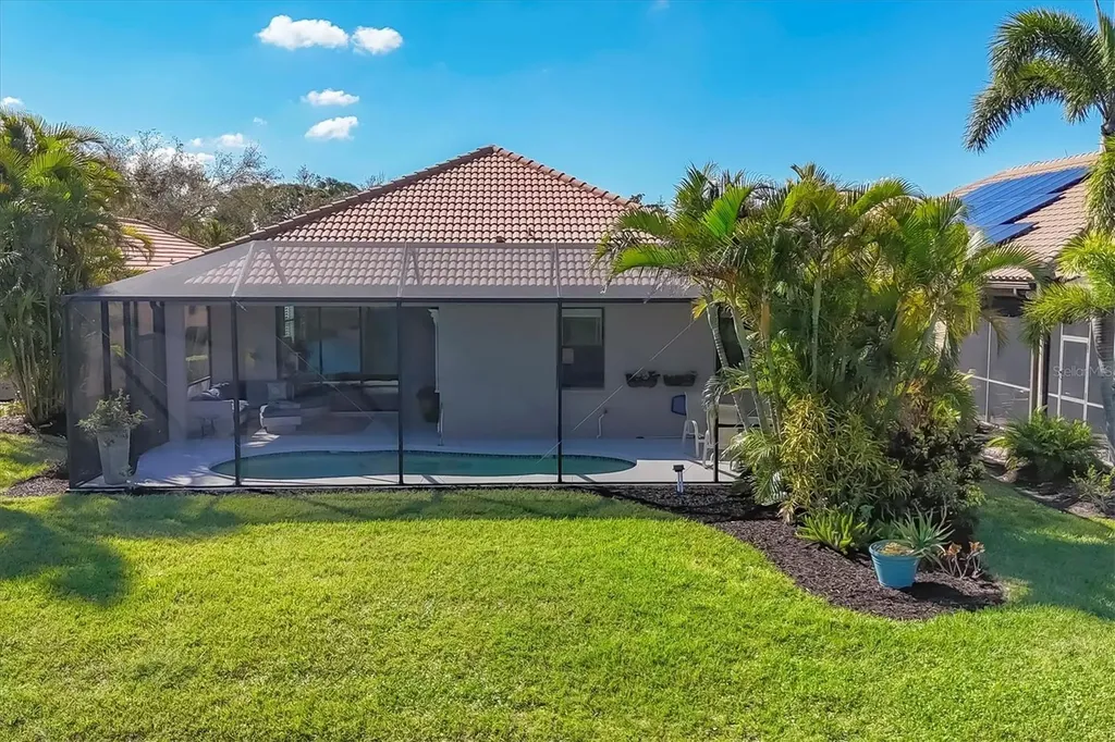 3715 80th Drive E Sarasota FL 34243
