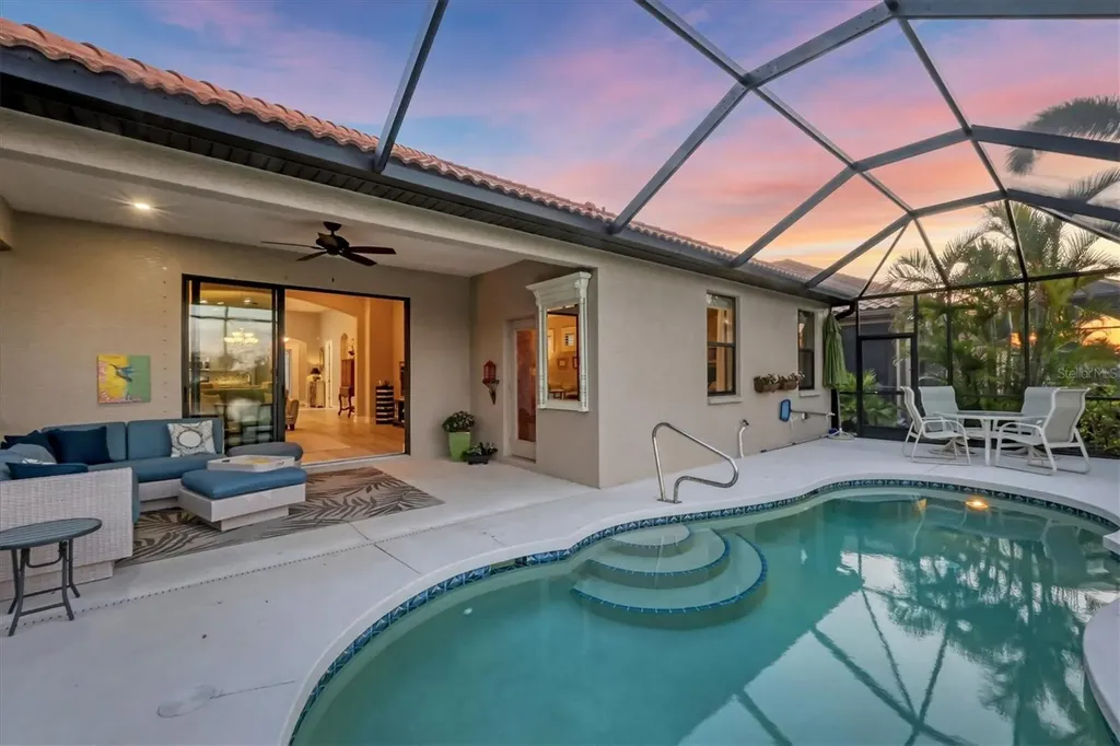 3715 80th Drive E Sarasota FL 34243
