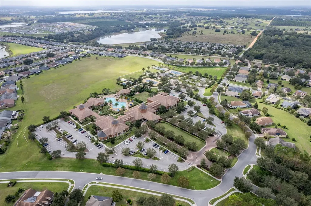 112 Flame Vine Way Groveland FL 34736