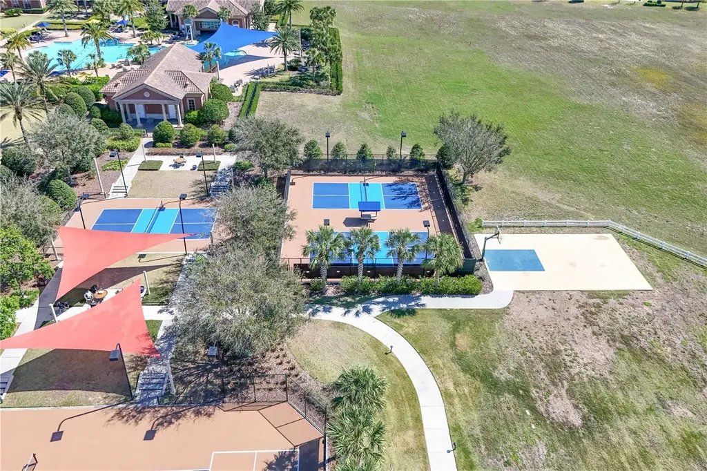 112 Flame Vine Way Groveland FL 34736