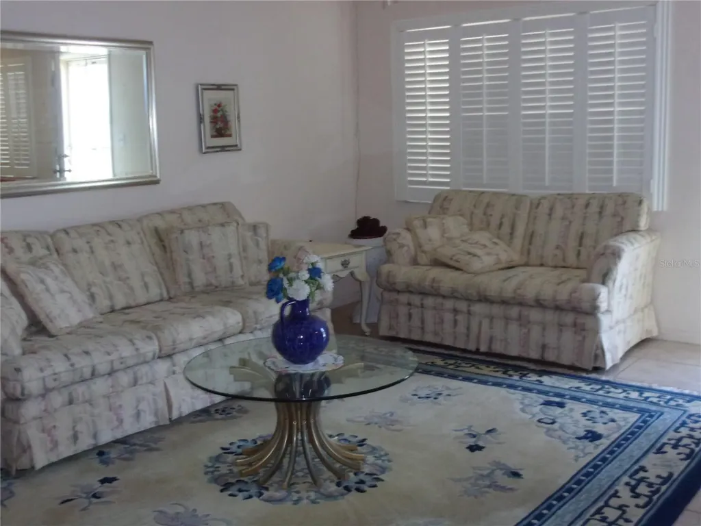 8525 111th Street Seminole FL 33772