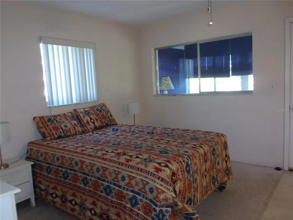 8525 111th Street Seminole FL 33772