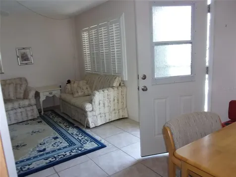 8525 111th Street Seminole FL 33772