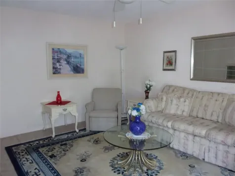 8525 111th Street Seminole FL 33772