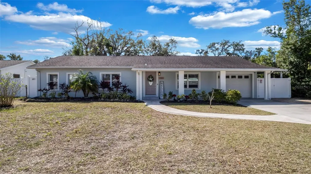 1316 W Hiawatha Street Tampa FL 33604