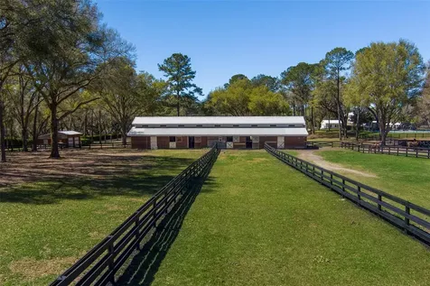 9605 S Magnolia Avenue Ocala FL 34476