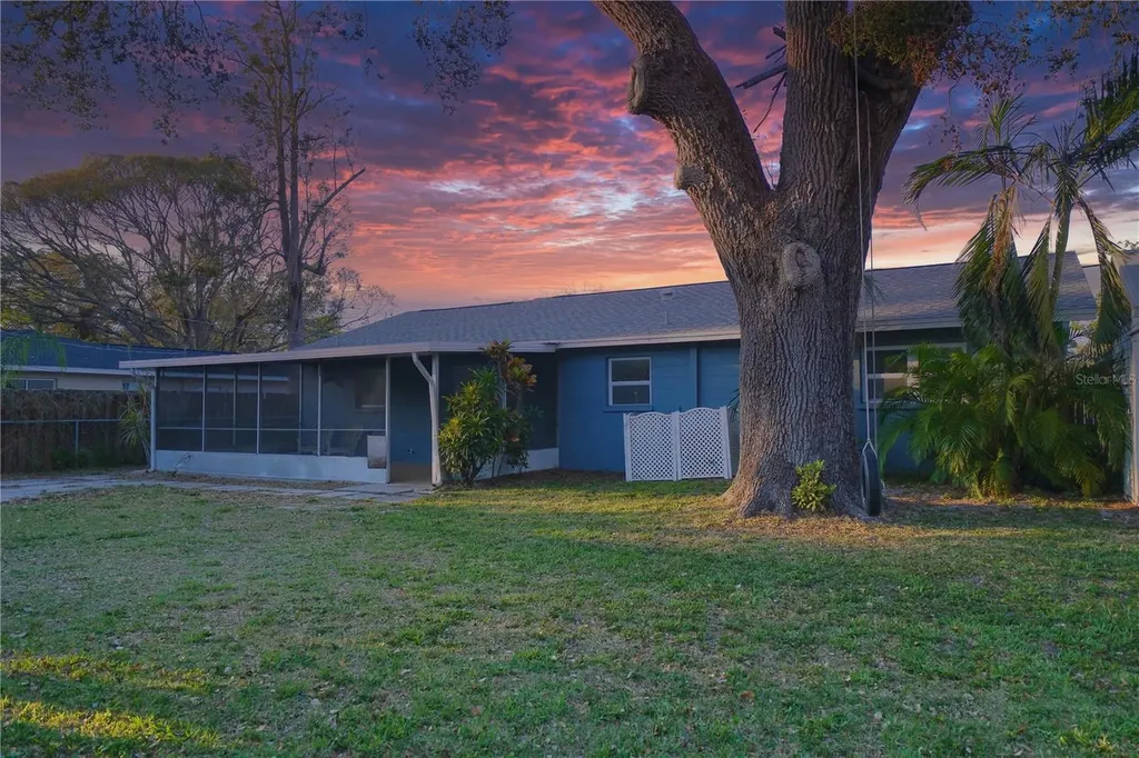 4015 11th Avenue W Bradenton FL 34205