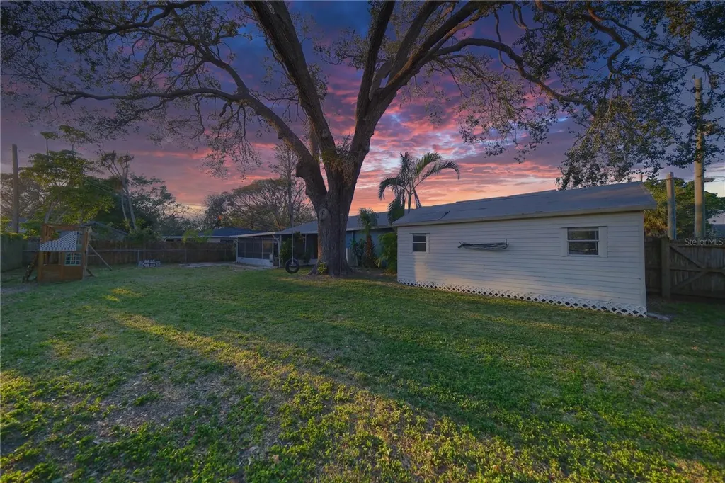 4015 11th Avenue W Bradenton FL 34205