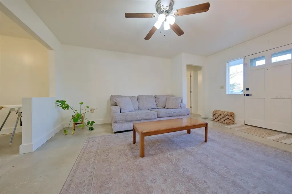 4015 11th Avenue W Bradenton FL 34205